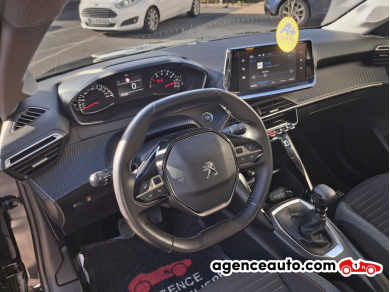 Peugeot 208 — 10