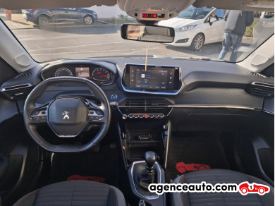 Peugeot 208 — 9
