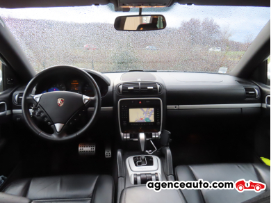 Porsche Cayenne — 11