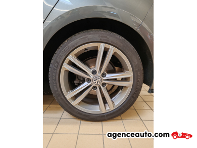 Volkswagen Golf — 23
