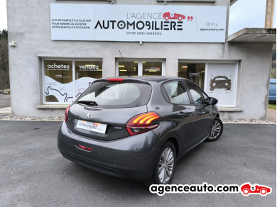 Peugeot 208 — 5