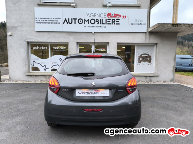 Peugeot 208 — 6