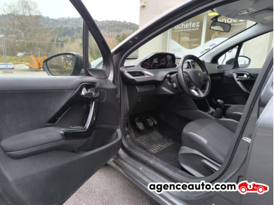 Peugeot 208 — 13