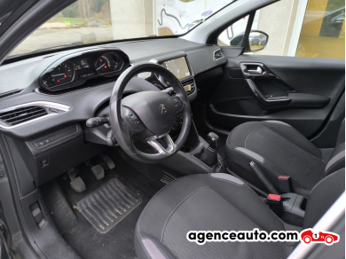 Peugeot 208 — 14