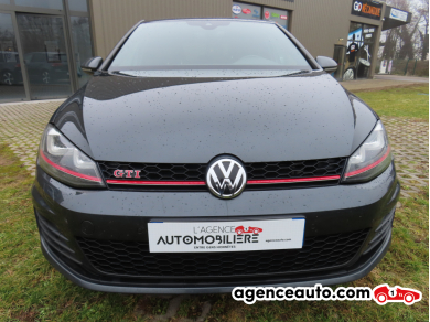 Volkswagen Golf — 2