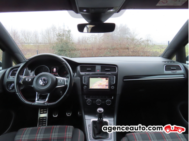 Volkswagen Golf — 10
