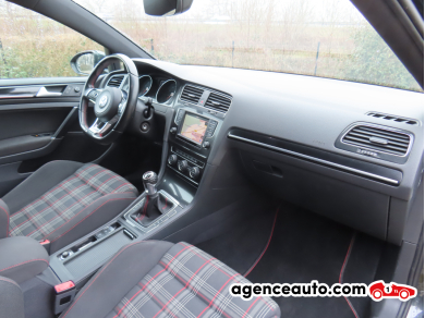 Volkswagen Golf — 12