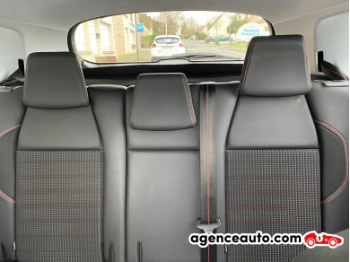 Peugeot 2008 — 21