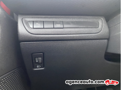 Peugeot 2008 — 24