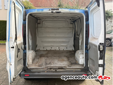 Renault Trafic — 13