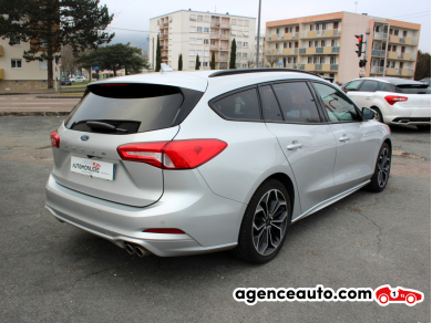 Ford Focus SW — 7