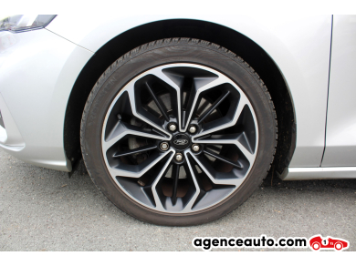 Ford Focus SW — 8
