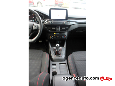 Ford Focus SW — 17