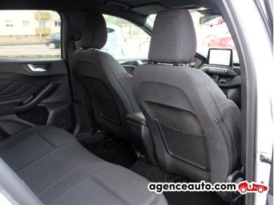 Ford Focus SW — 29