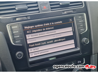 Volkswagen Golf — 32