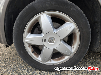 Renault Megane — 19