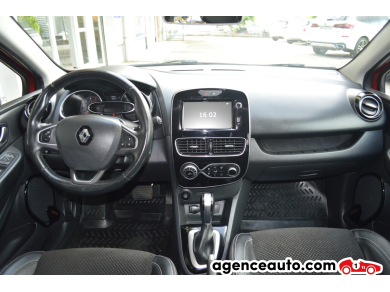 Renault Clio Estate — 12