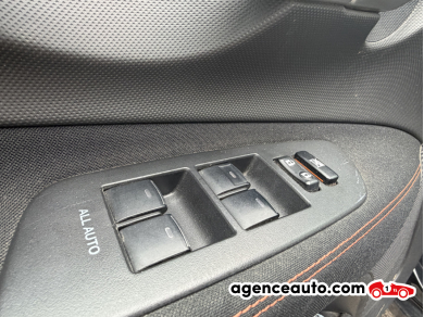 Toyota Auris — 12