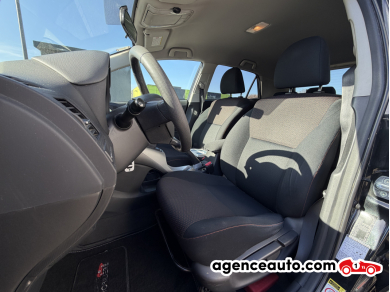 Toyota Auris — 9