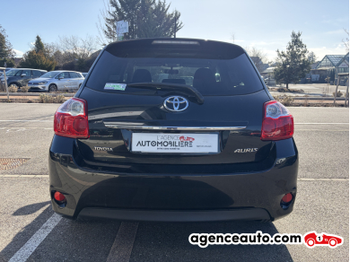 Toyota Auris — 3