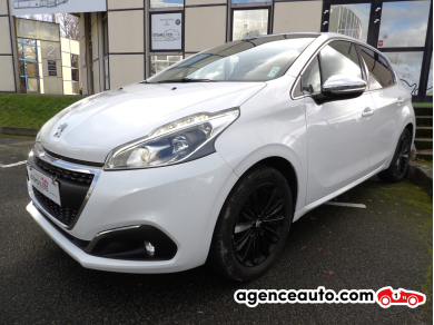 Peugeot 208 — 3