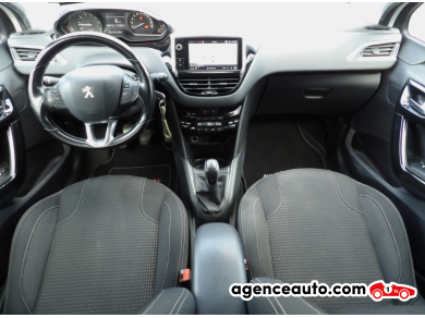 Peugeot 208 — 13