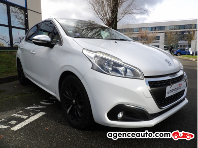 Peugeot 208 — 9