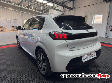 Peugeot 208 — 10