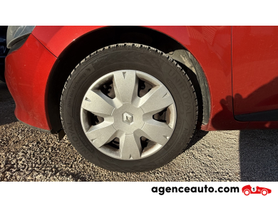 Renault Clio — 18