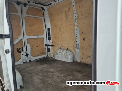 Renault Master — 24