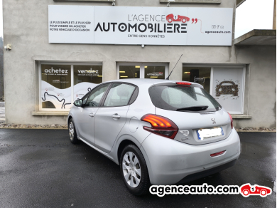 Peugeot 208 — 7