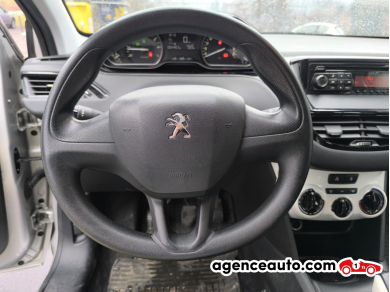 Peugeot 208 — 17