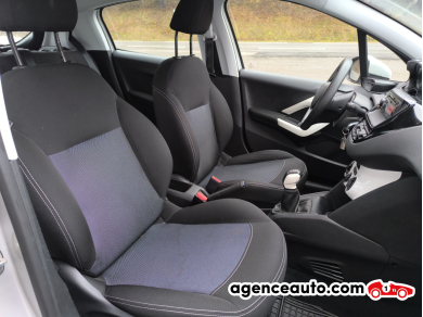 Peugeot 208 — 27