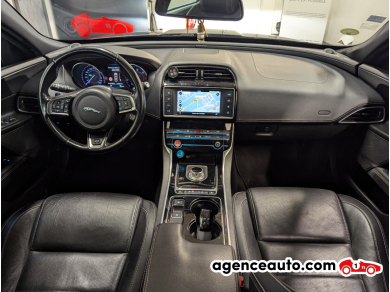 Jaguar XE — 9
