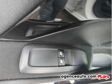Peugeot 208 — 14