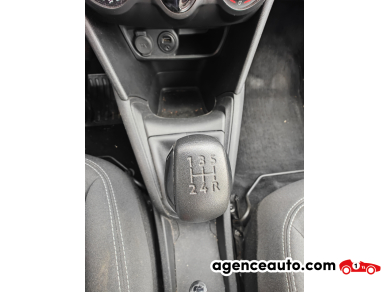 Peugeot 208 — 21