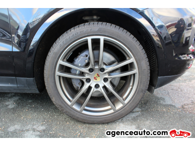 Porsche Cayenne — 8