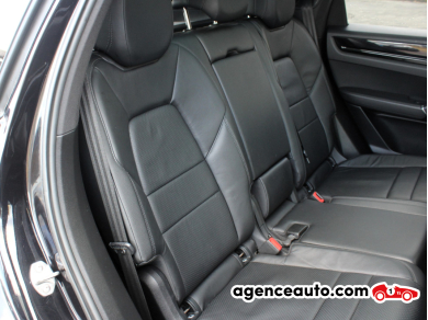 Porsche Cayenne — 32