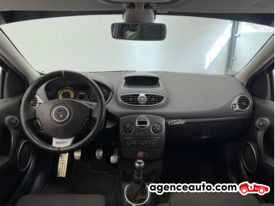 Renault Clio — 10