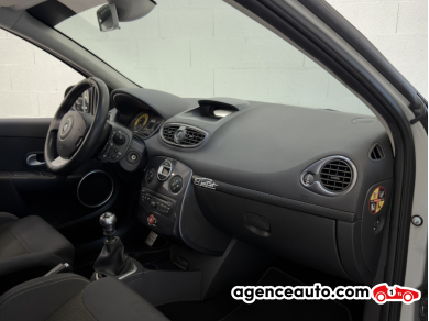 Renault Clio — 18