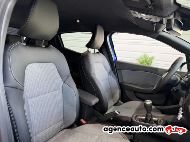 Renault Clio — 11