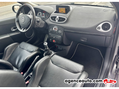 Renault Clio — 15