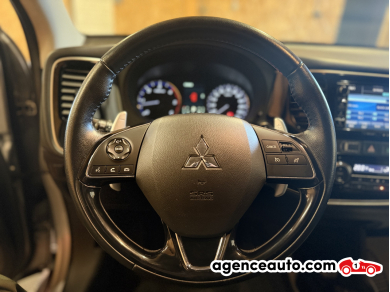 Mitsubishi Outlander — 14