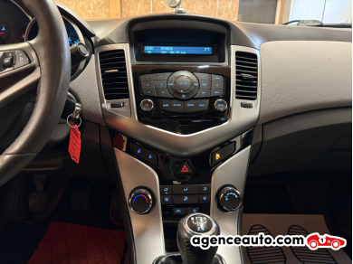 Chevrolet Cruze — 17