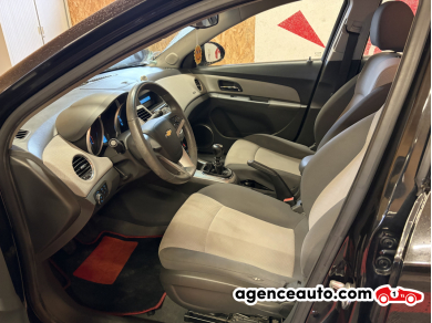 Chevrolet Cruze — 9