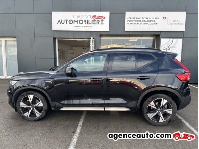Volvo XC40 — 4