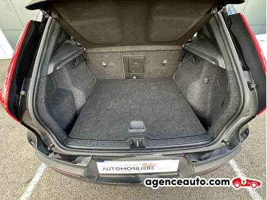 Volvo XC40 — 17