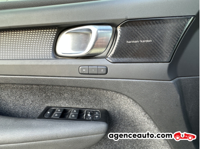 Volvo XC40 — 22