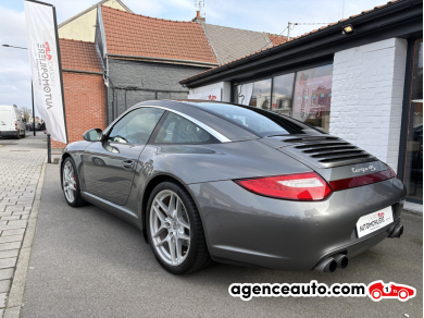 Porsche 911 — 4