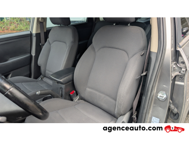 Kia Carens — 10
